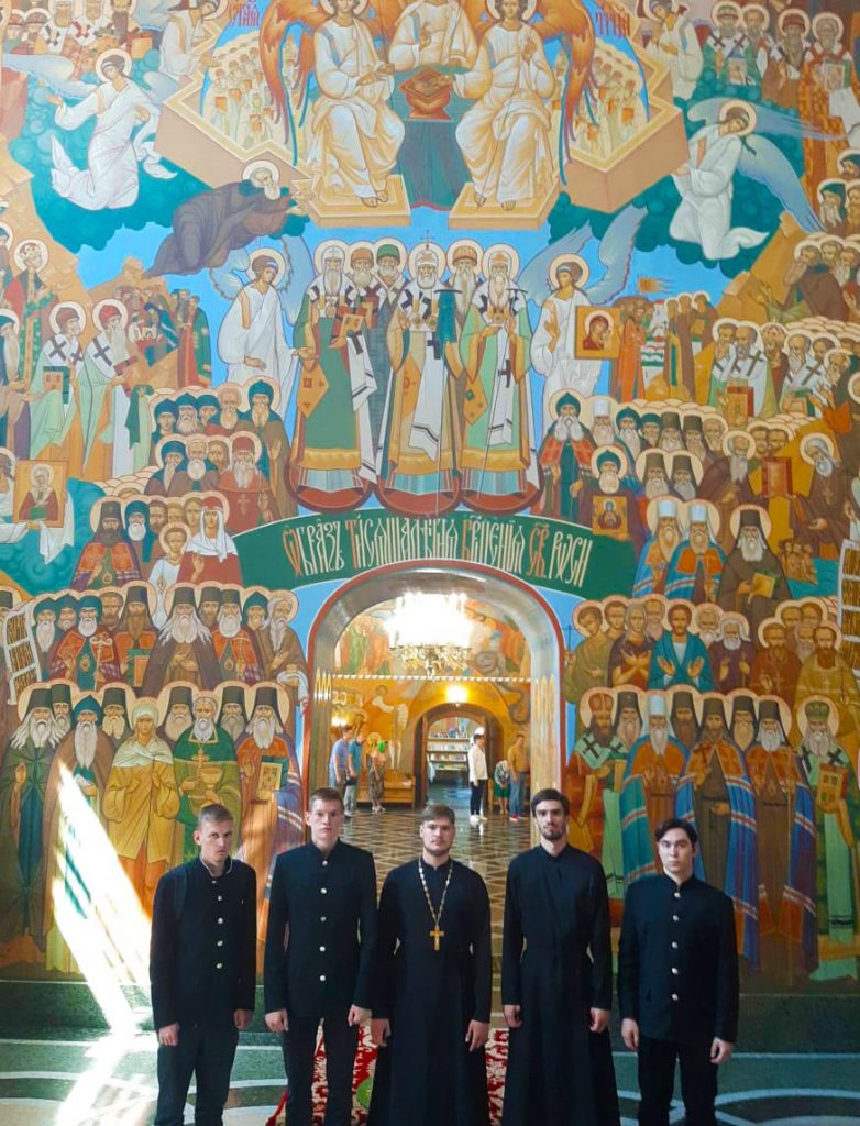 Завершилась паломническая поездка певческой группы в Иркутскую митрополию