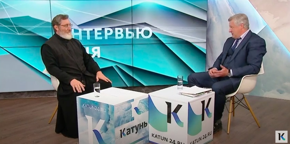 Протоиерей Георгий Крейдун в программе «Интервью дня» на телеканале Катунь 24