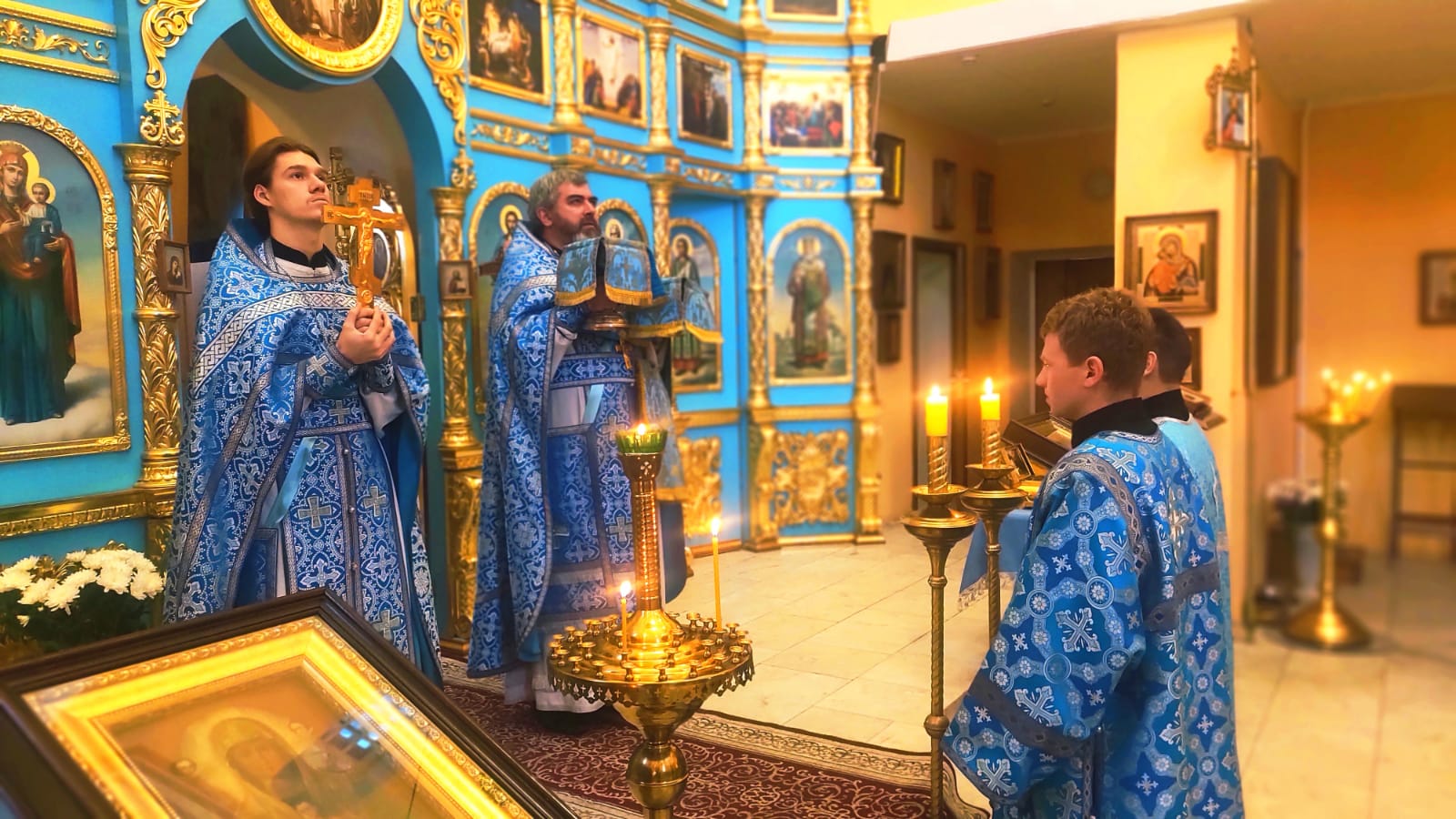«Дева днесь предстоит в Церкви» — Барнаульская духовная школа молитвенно встретила праздник Покрова Пресвятой Богородицы