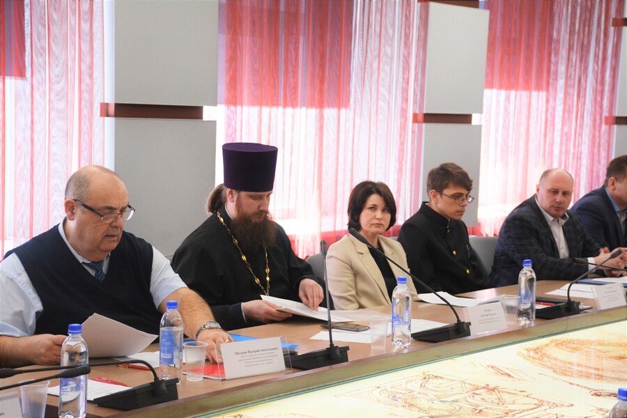 Барнаульская духовная школа и РАНХиГС обсудили вопросы противодействия террористической идеологии